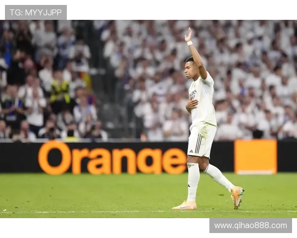 C罗赛后分享倒钩破门精彩瞬间引发球迷热议